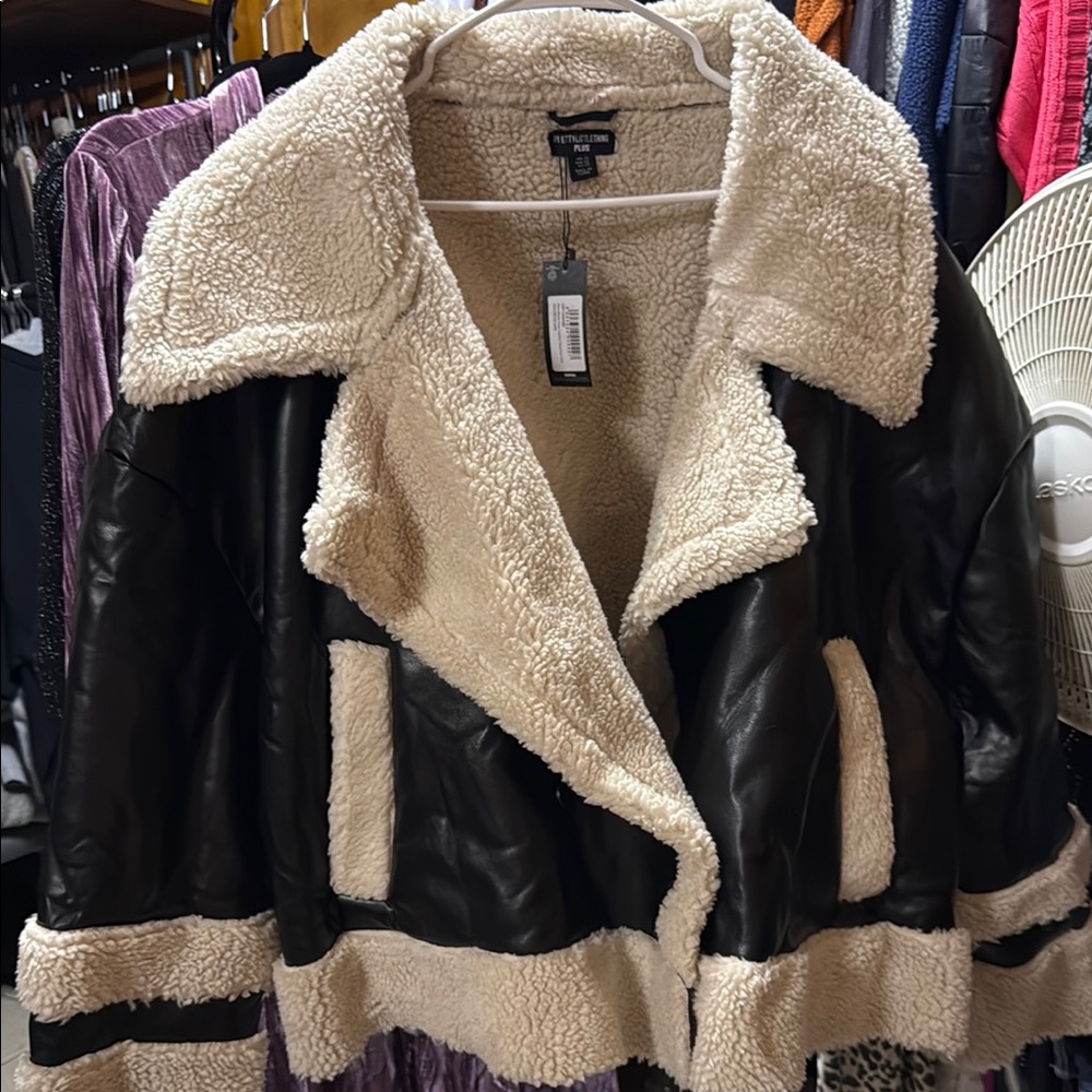 Women's Black and Cream Shearling Jacket